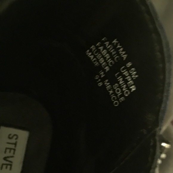 Stunning AND comfortable faux velvet navy open toe - Picture 5 of 6